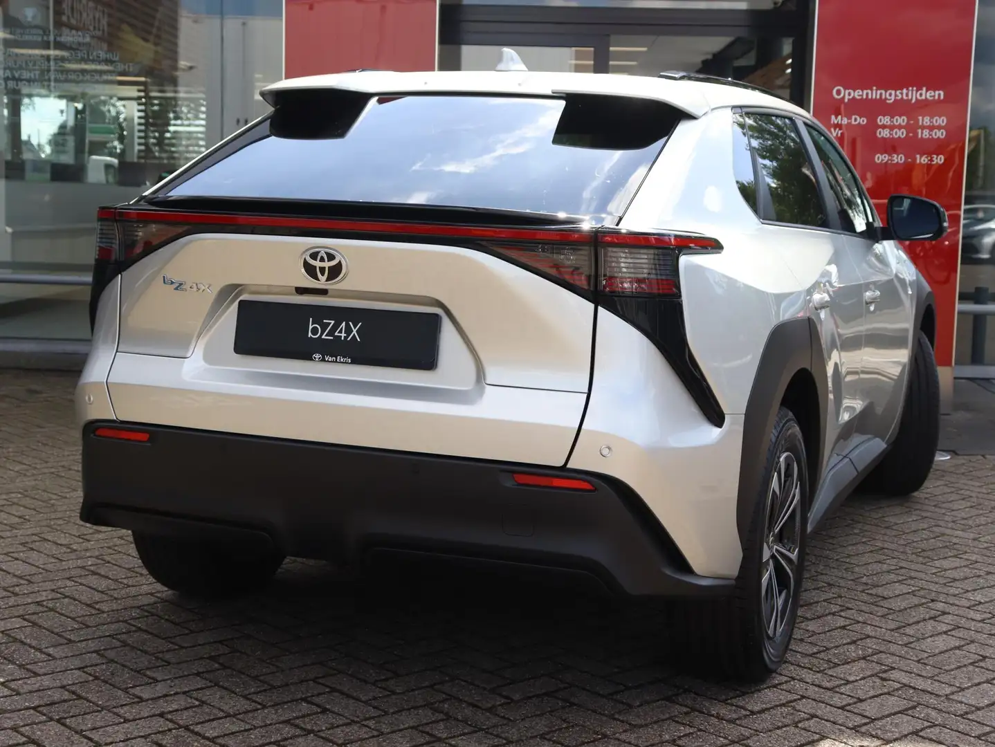 Toyota bZ4X Dynamic 71 kWh, BSM, 360graden camera Direct lever Grigio - 2