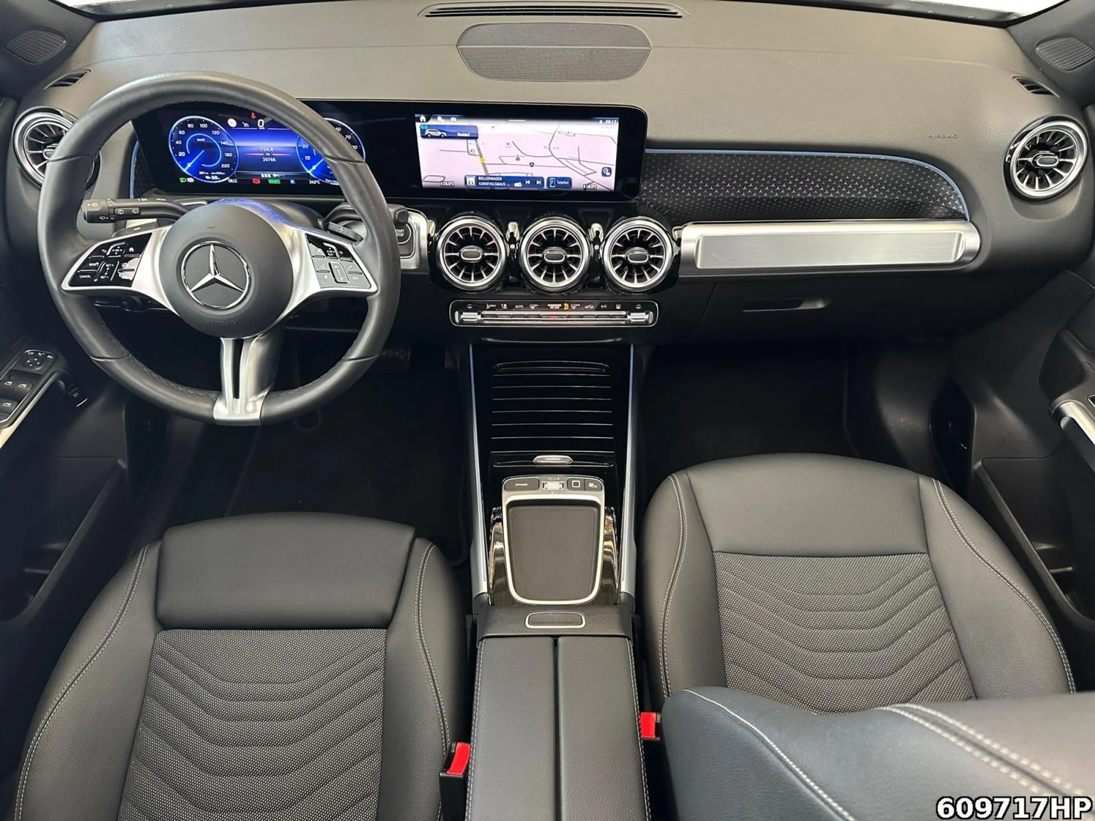 Mercedes-Benz EQB 300 4M Progressive Pano AHK 360° Lenkradhz. — photo 8
