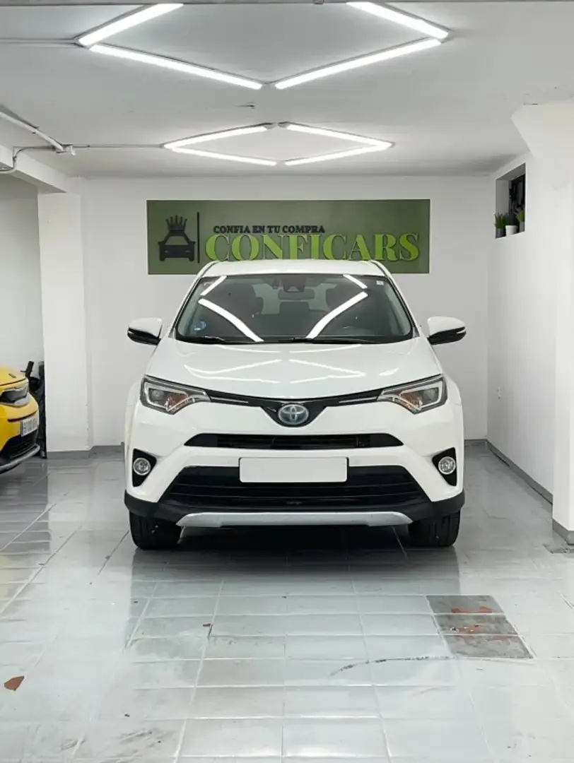 Toyota RAV 4 2.5 hybrid 2WD Executive Blanc - 2