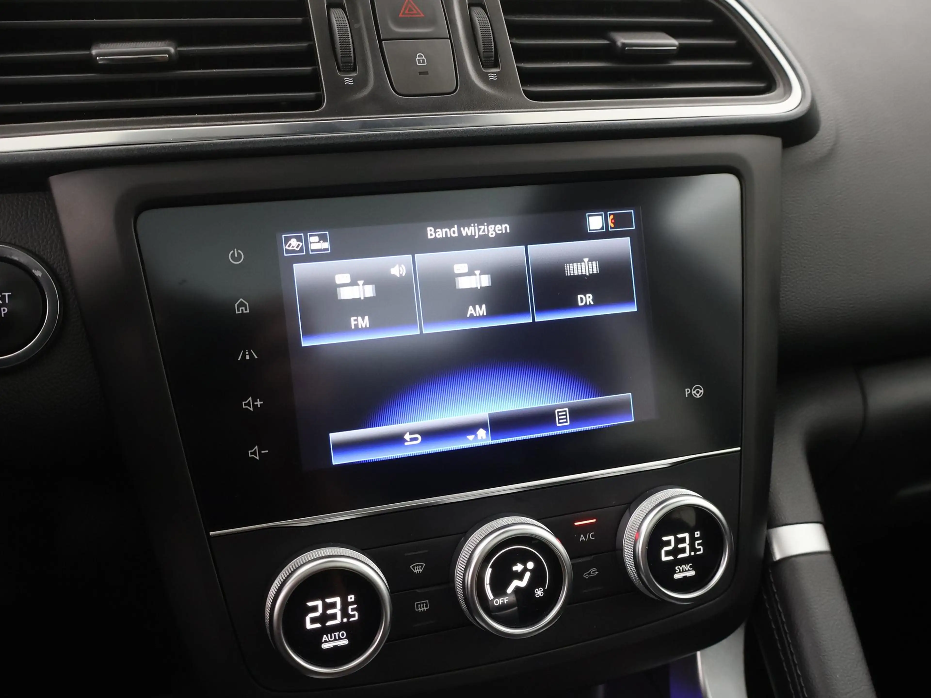 Renault Kadjar 1.3 TCe 140PK Black Edition AUTOM. TREKH|PANODAK|C — photo 17