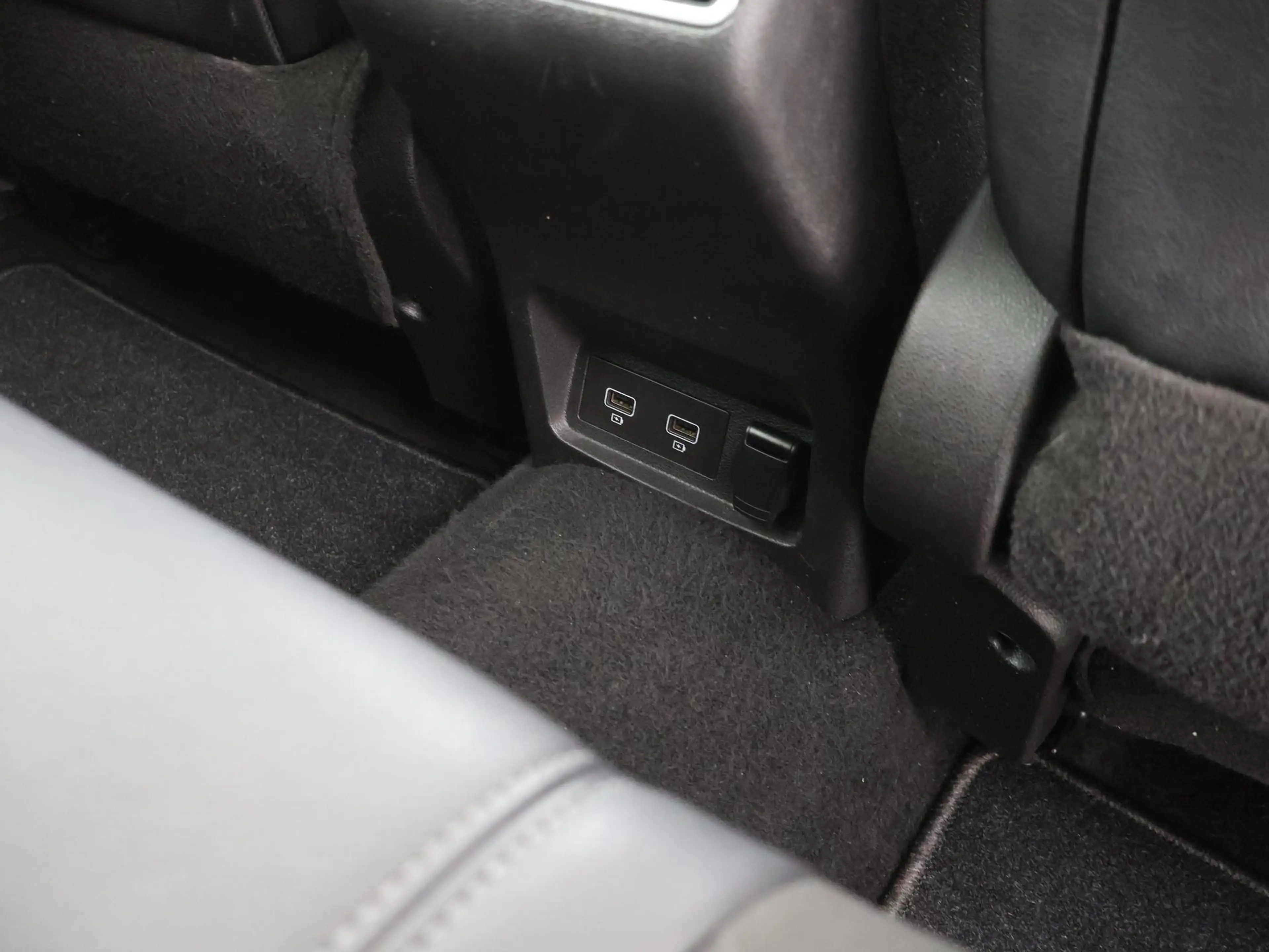 Renault Kadjar 1.3 TCe 140PK Black Edition AUTOM. TREKH|PANODAK|C — photo 32