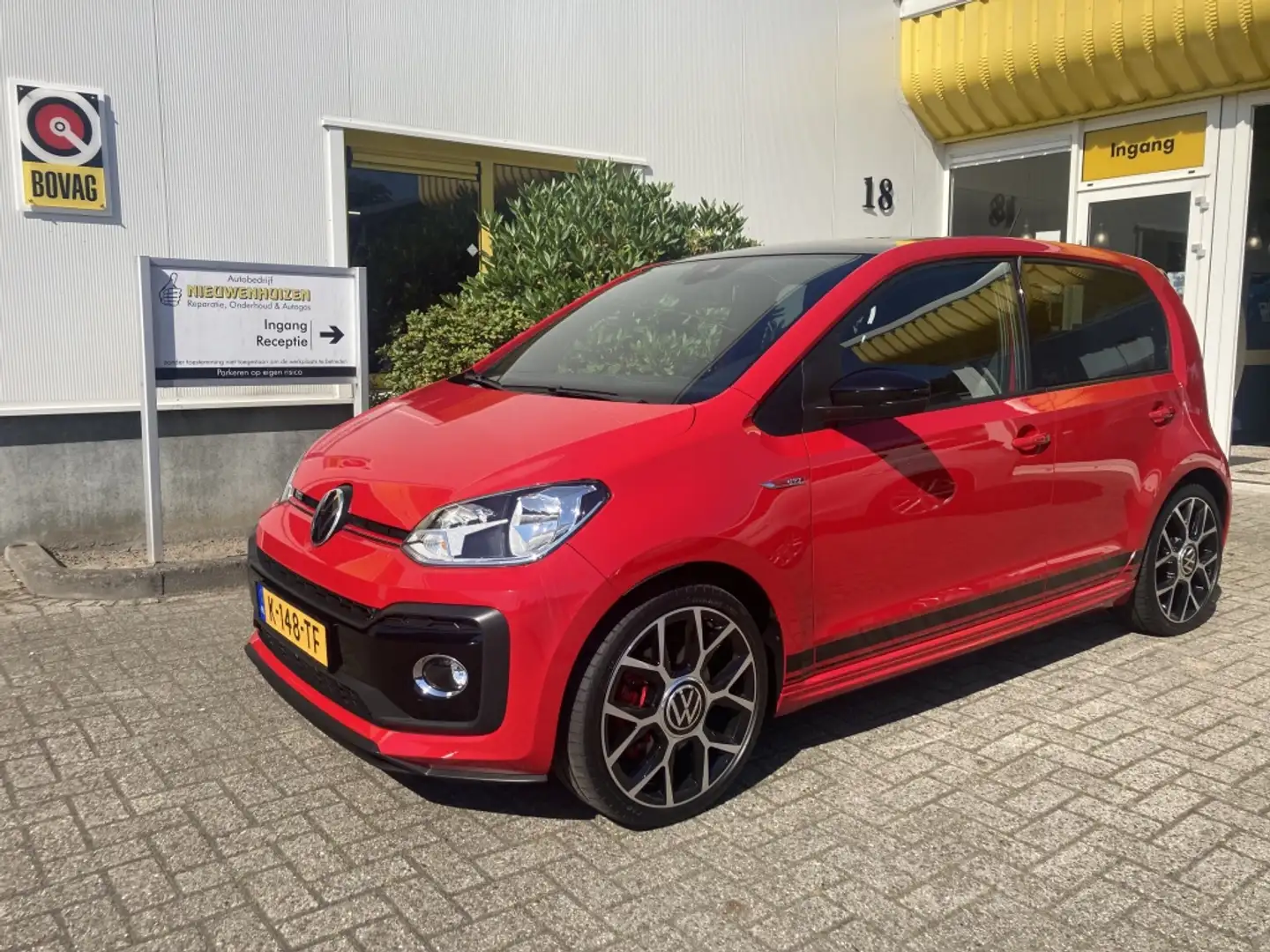 Volkswagen up! 1.0 TSI GTI 116PK NL auto Camera 17 Inch Cruisecon Rood - 1