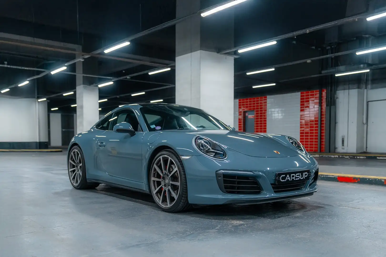 Porsche 911 991.2 Carrera 4S Blau - 1