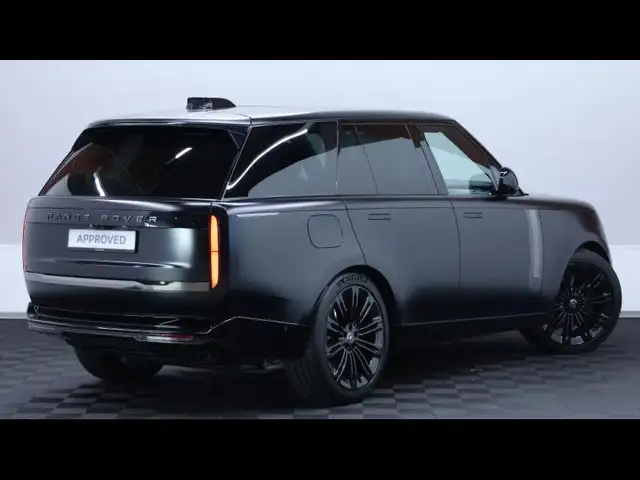 Land Rover Range Rover view 4