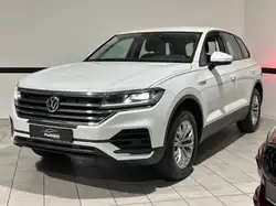 Volkswagen Touareg Diesel 3.0 V6 TDI 4Motion DPF Automatik Navi*LED*Klimaaut.*Sitzheizung*AHK*PDC