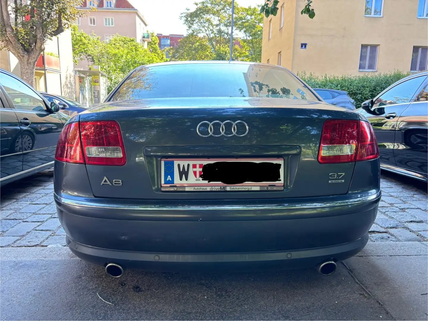 Audi A8 3,7 V8 quattro Tiptronic - 2