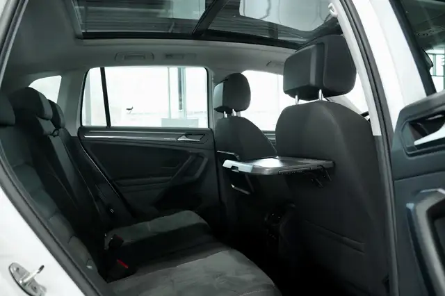 Volkswagen Tiguan view 11