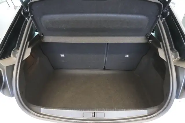 Opel Corsa view 10