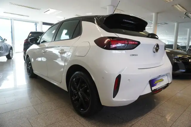 Opel Corsa view 4
