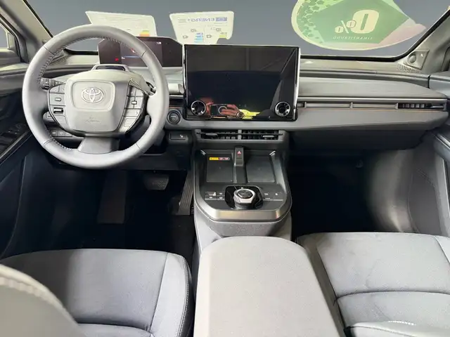 Toyota C-HR view 11