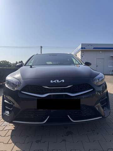 Imagine Kia Ceed SW / cee'd SW Ceed SW 1.5 T-GDI DCT7 OPFGT Line
