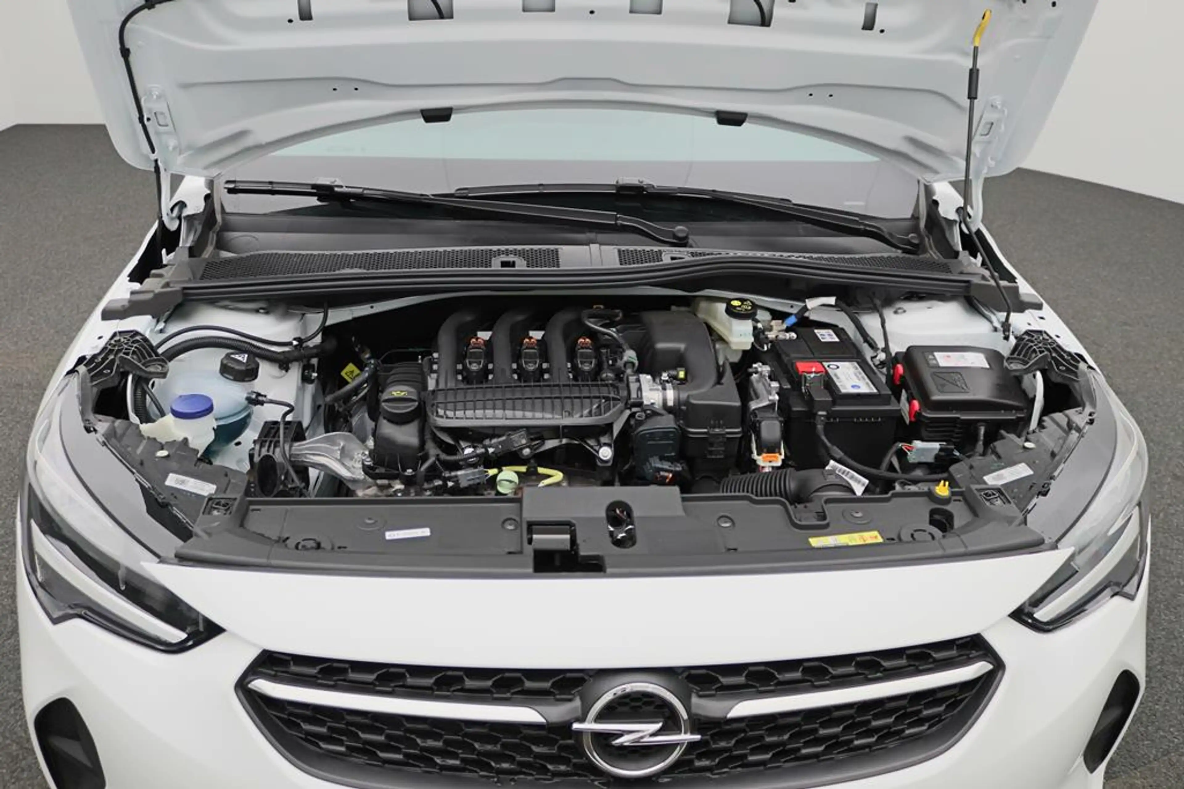 Opel Corsa Edition — photo 14