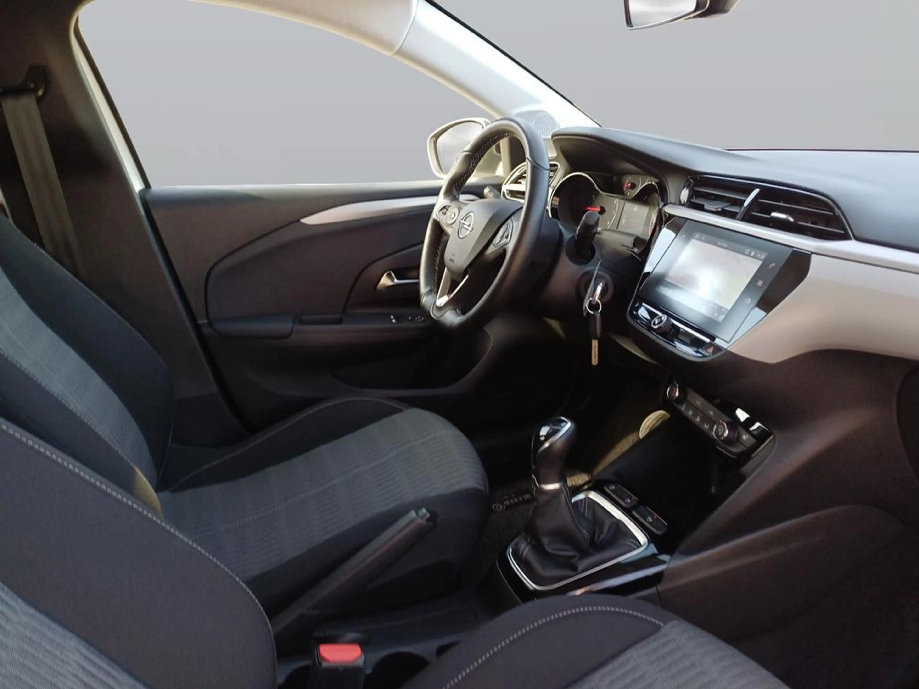 Opel Corsa Edition — photo 11