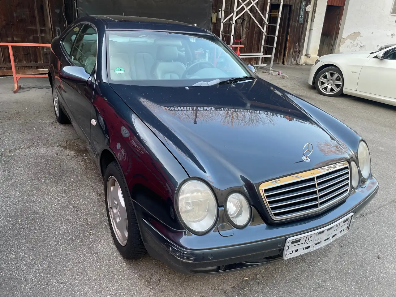 Mercedes-Benz CLK 320