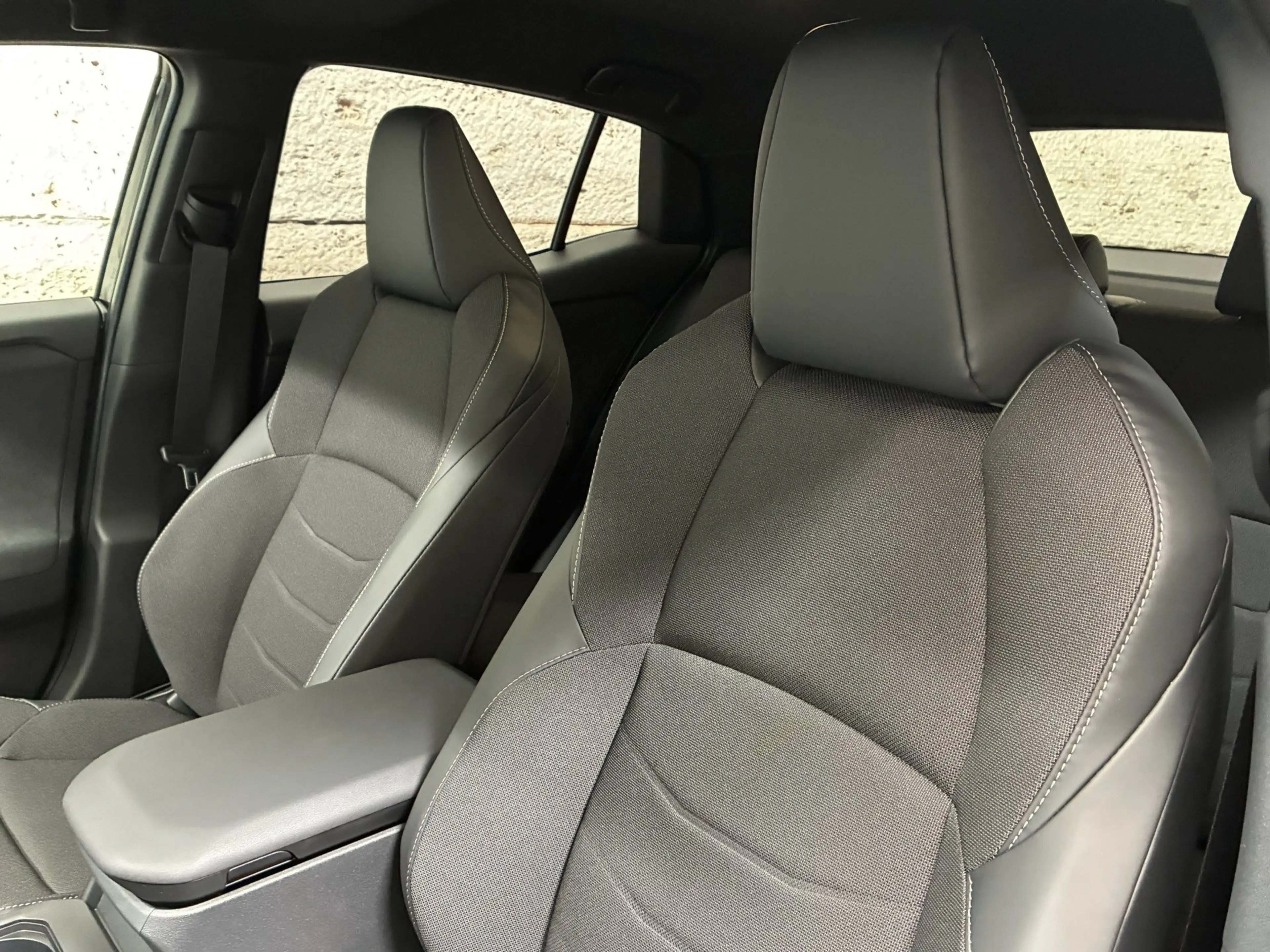 Toyota C-HR+ Elektro 77 kWh Teamplayer — photo 6