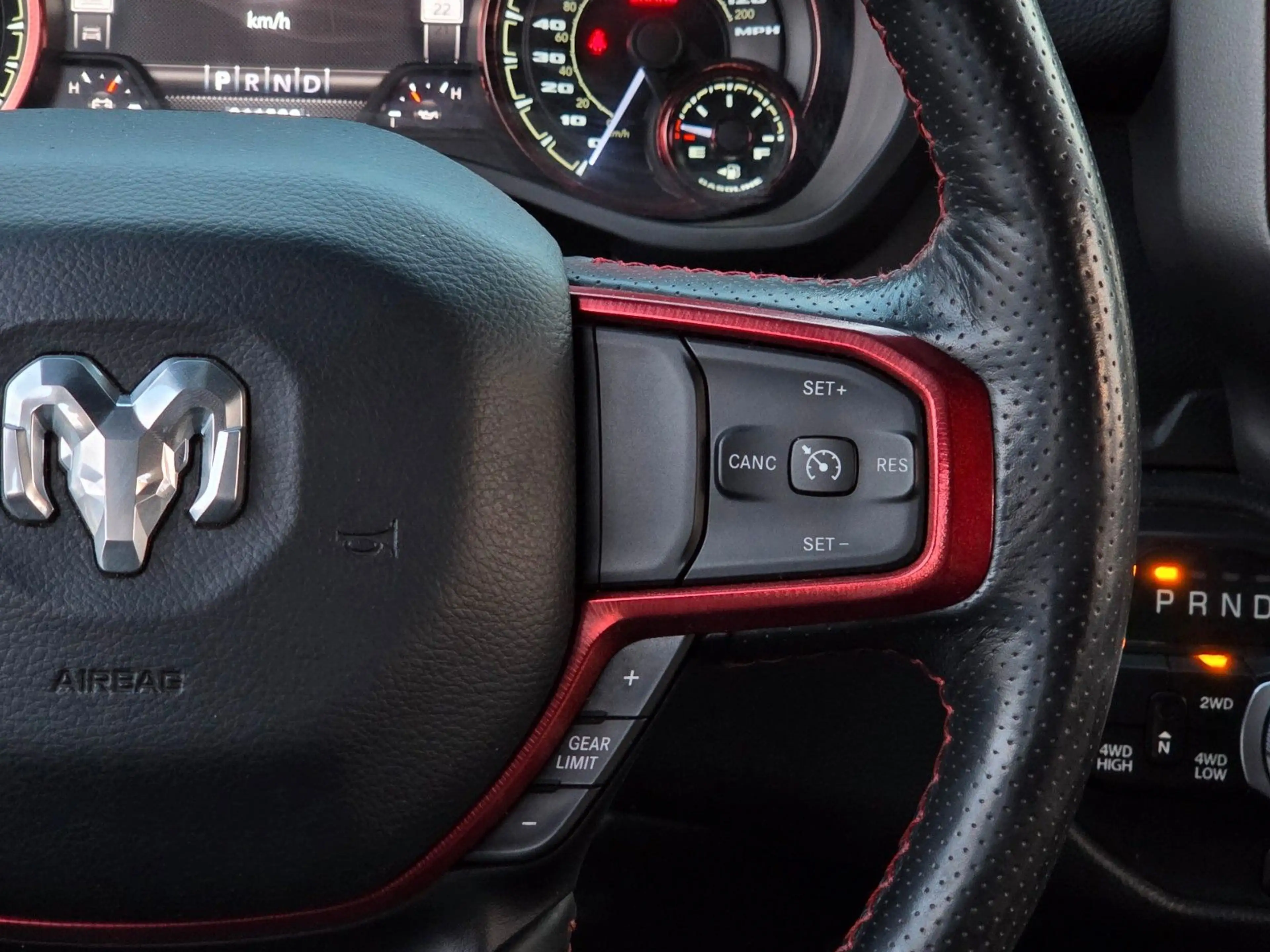 Dodge RAM Rebel 5,7 Hemi,4x4, Trailermirror,Keyless — photo 42