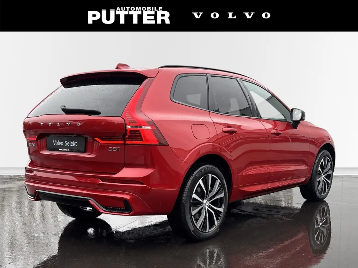 Volvo XC60 B5 Benzin AWD Ultimate Dark 20'' ACC StandHZG DAB Rot - 2
