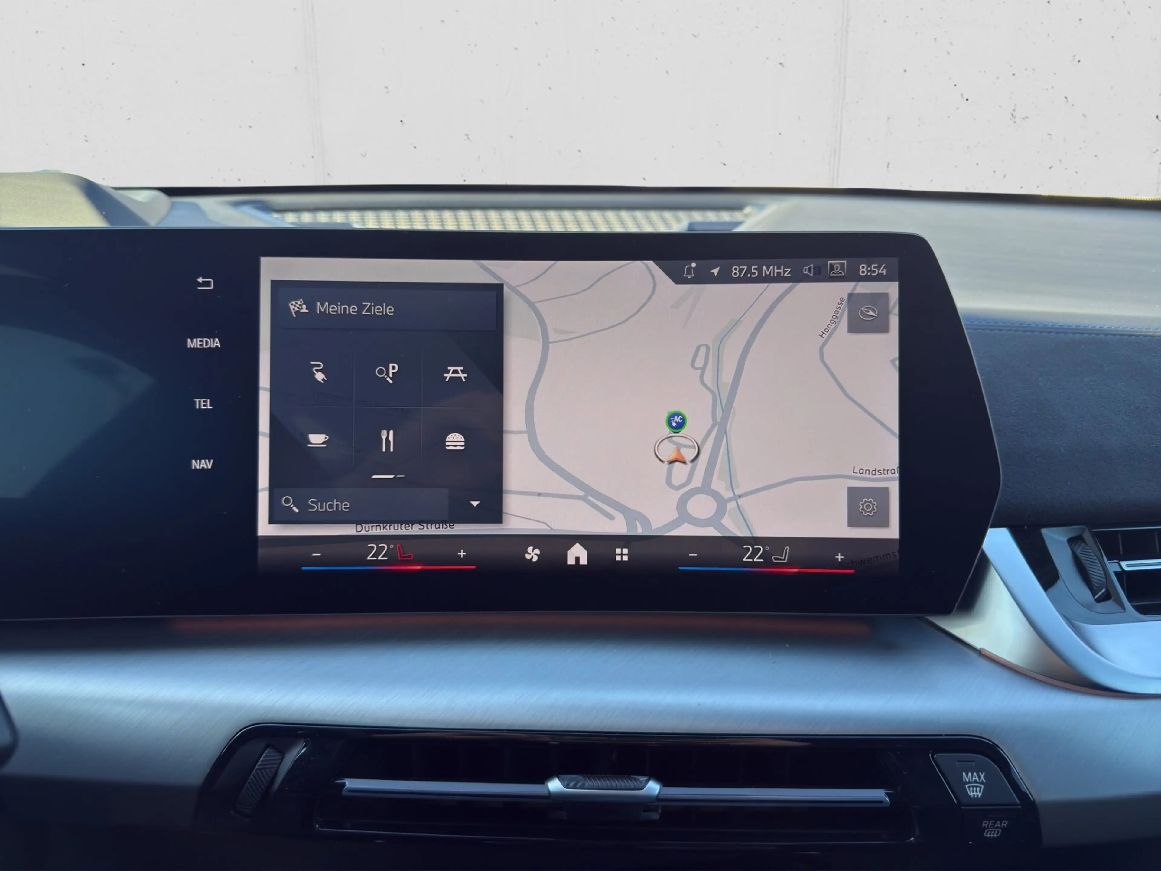 BMW iX1 eDrive20 — photo 11