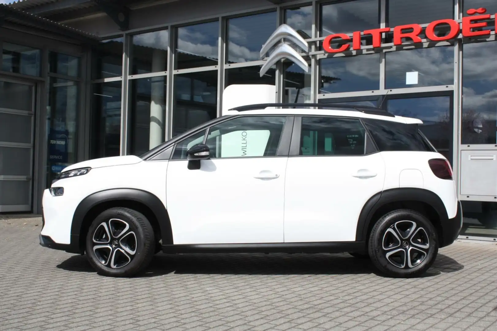 Citroen C3 Aircross C3 Aircross PureTech 110 Feel Pack SHZ, DAB, PDC Weiß - 2