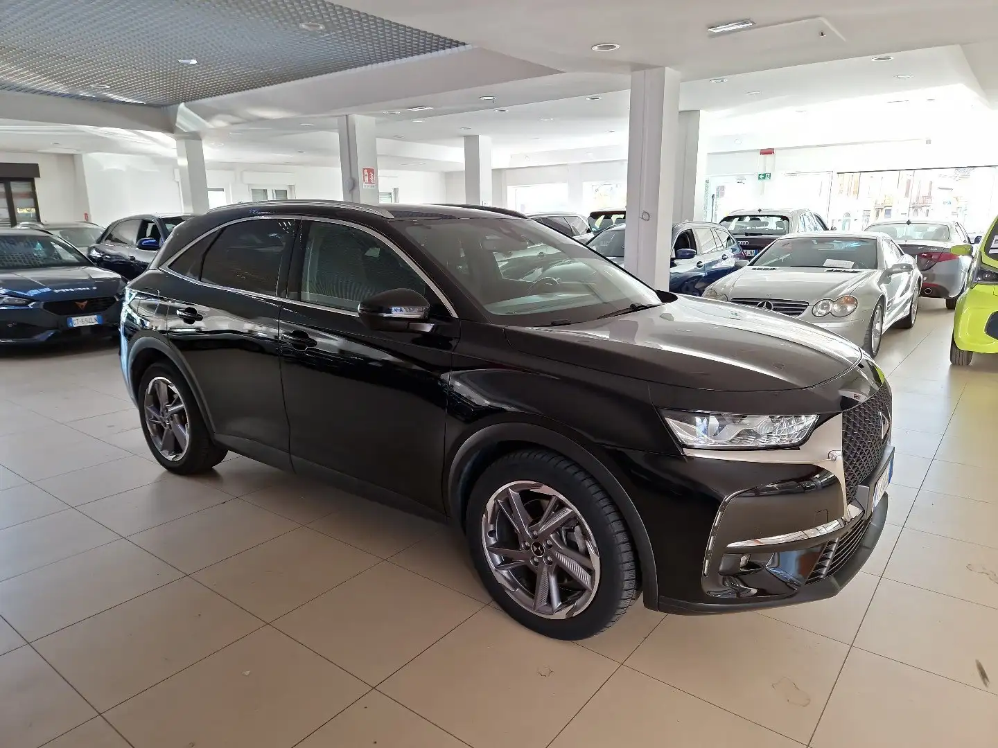 DS Automobiles DS 7 Crossback E-Tense 225cv auto PHEV Navi Cruise Xeno Cerchi19” Nero - 2