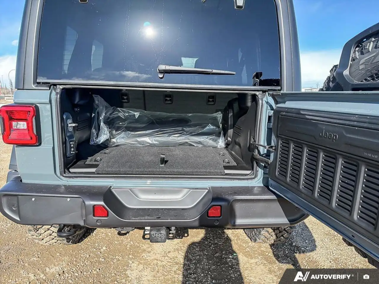 Jeep Wrangler снимка Jeep Wrangler