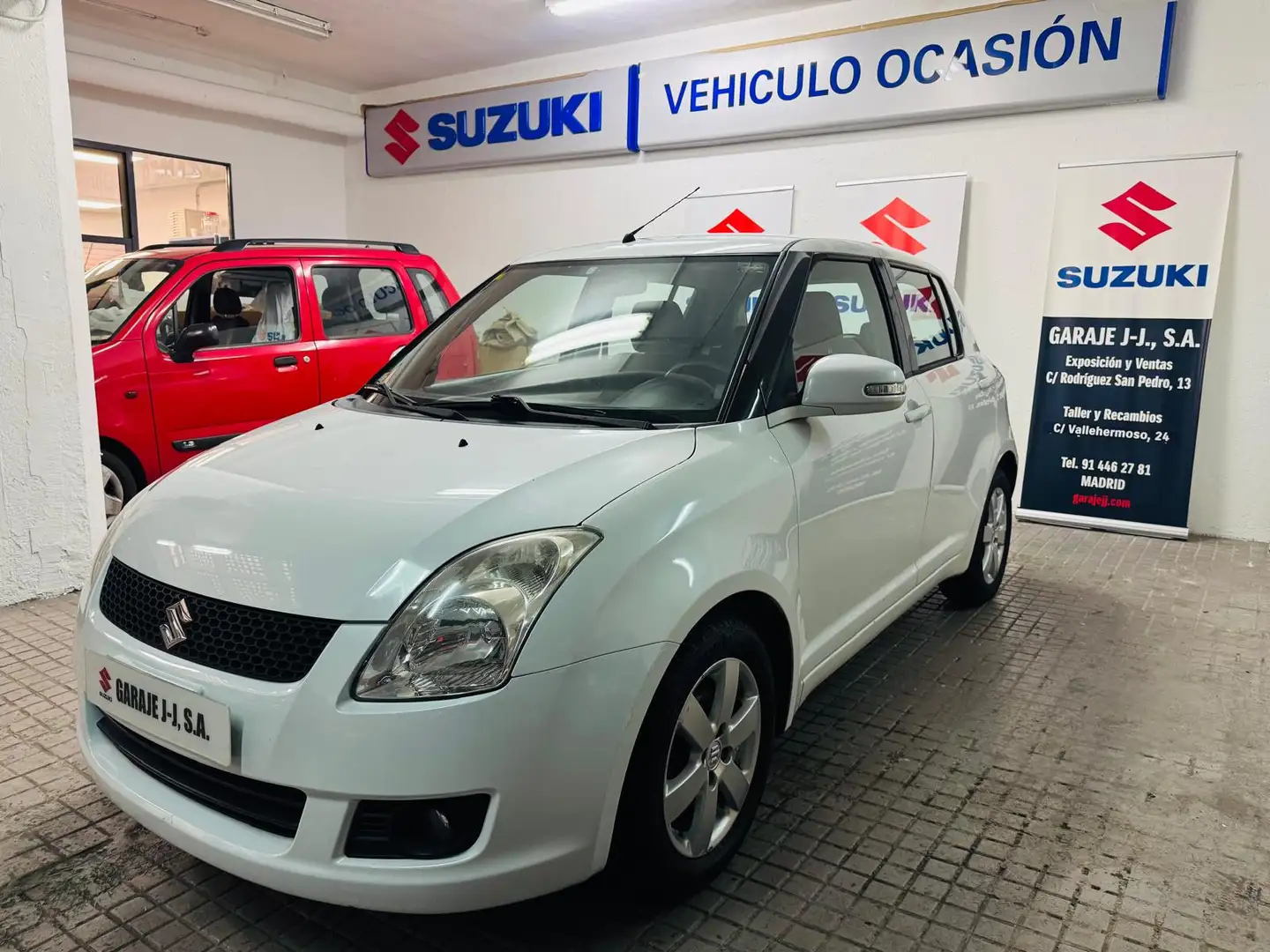 Suzuki Swift 1.3 GLX - 1