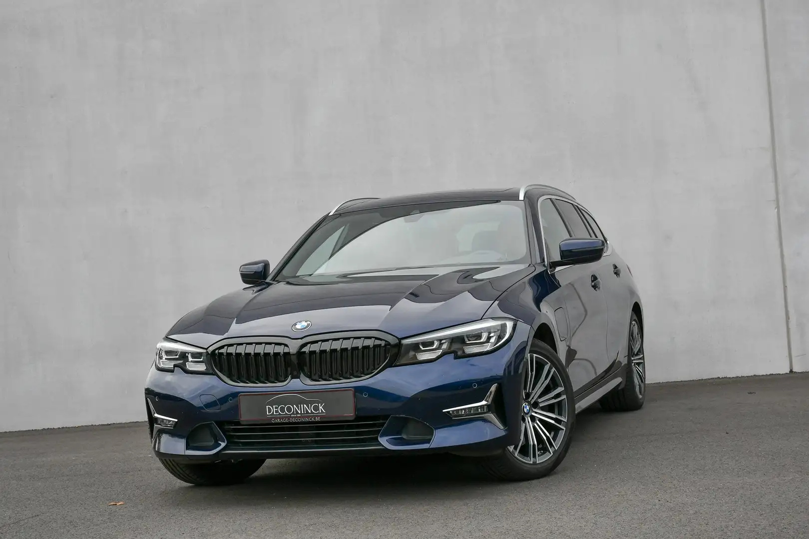 BMW 330 e *PANO*MEMORY*LED*CAMERA*CARPLAY*AMBIENT*TREKHAAK Bleu - 1