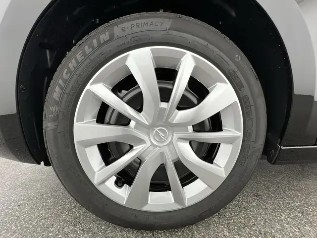 Opel Corsa view 10