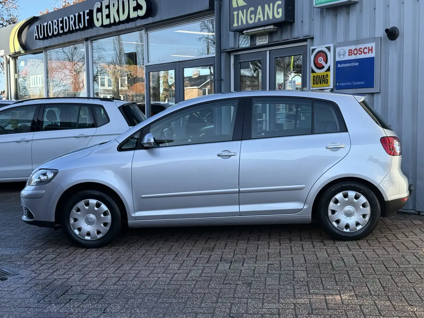 Volkswagen Golf Plus 1.6 Trendline | CRUISE | TREKHAAK | AIRCO | NW DIS Gris - 2