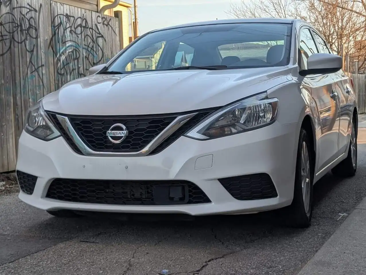 Nissan Sentra photo Nissan Sentra