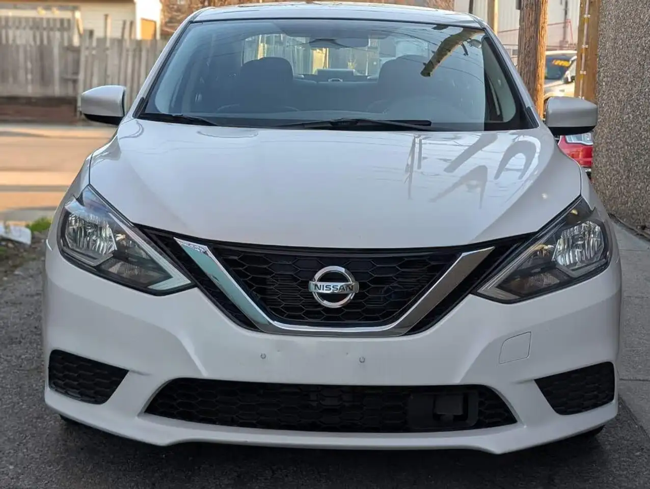 Nissan Sentra photo Nissan Sentra