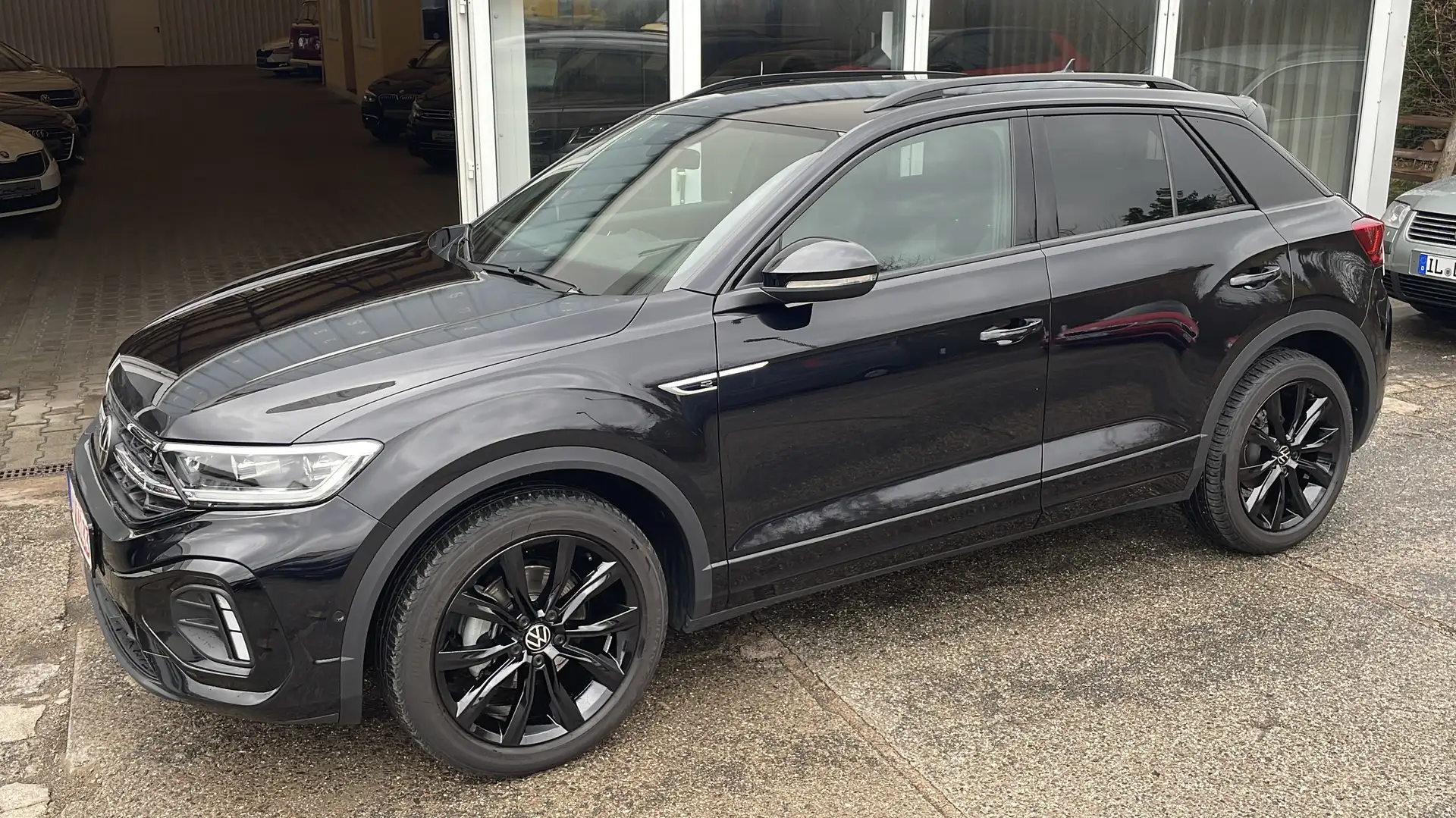Volkswagen T-Roc 1.5 tsi R-Line dsg Black Style Nero - 1