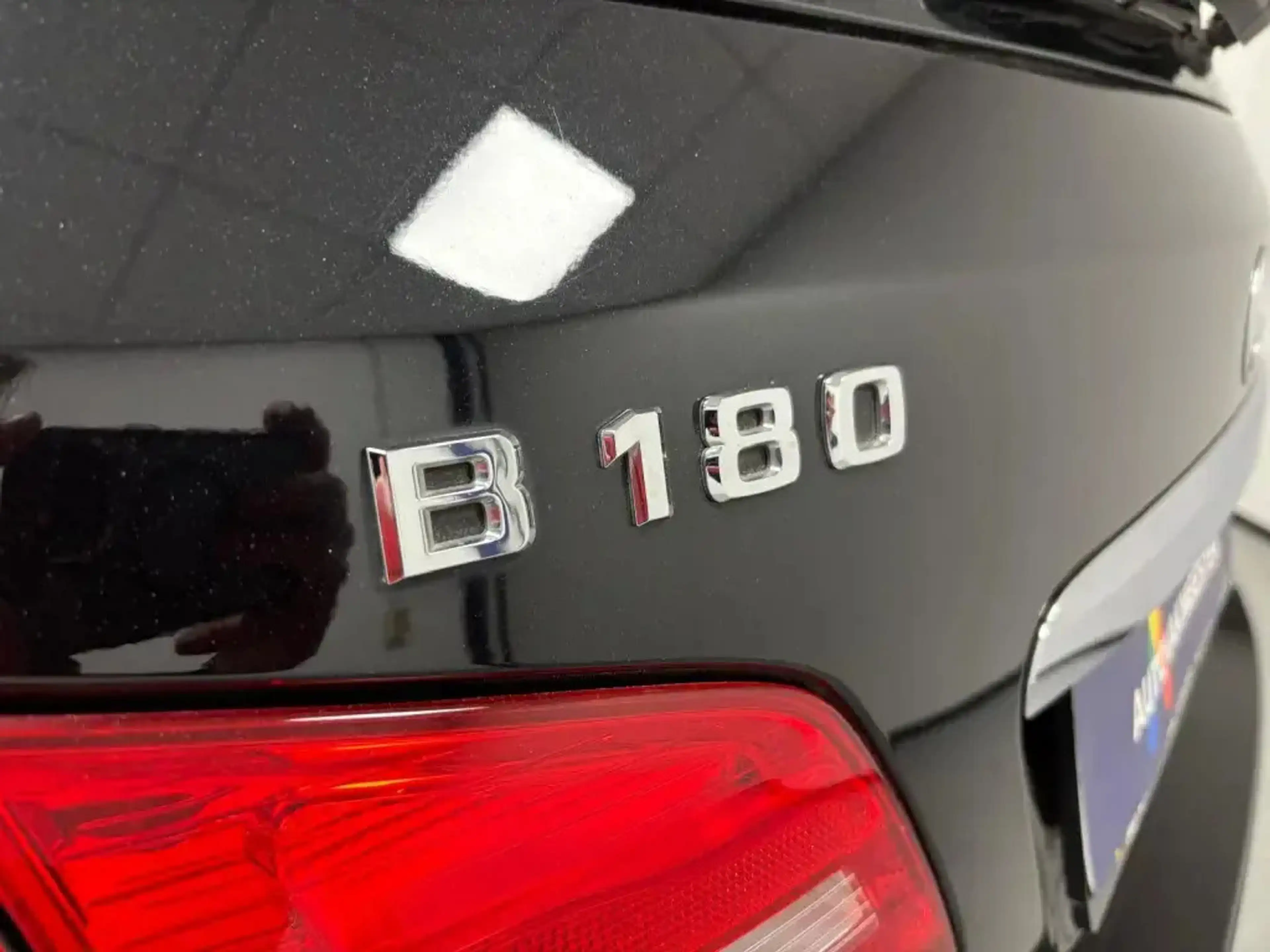 Mercedes-Benz B 180 — photo 8