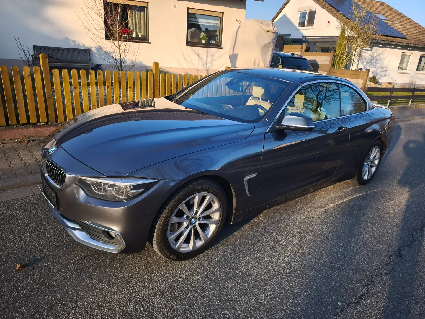BMW 420 420d Cabrio Aut. Luxury Line Grijs - 2