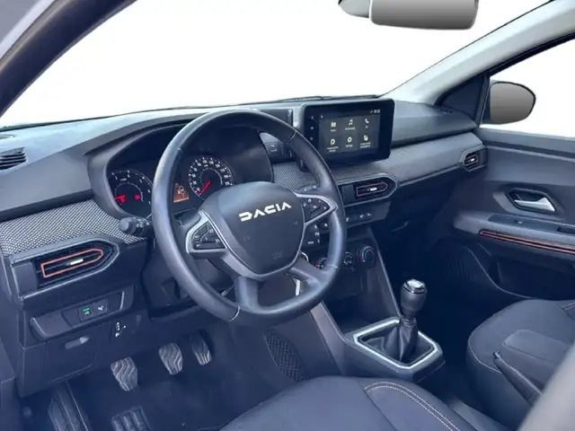 Dacia Sandero view 7