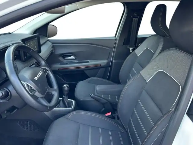 Dacia Sandero view 13