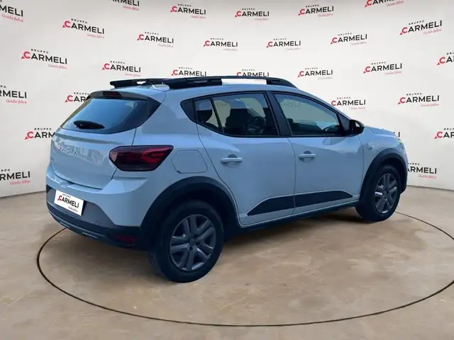 Dacia Sandero view 4