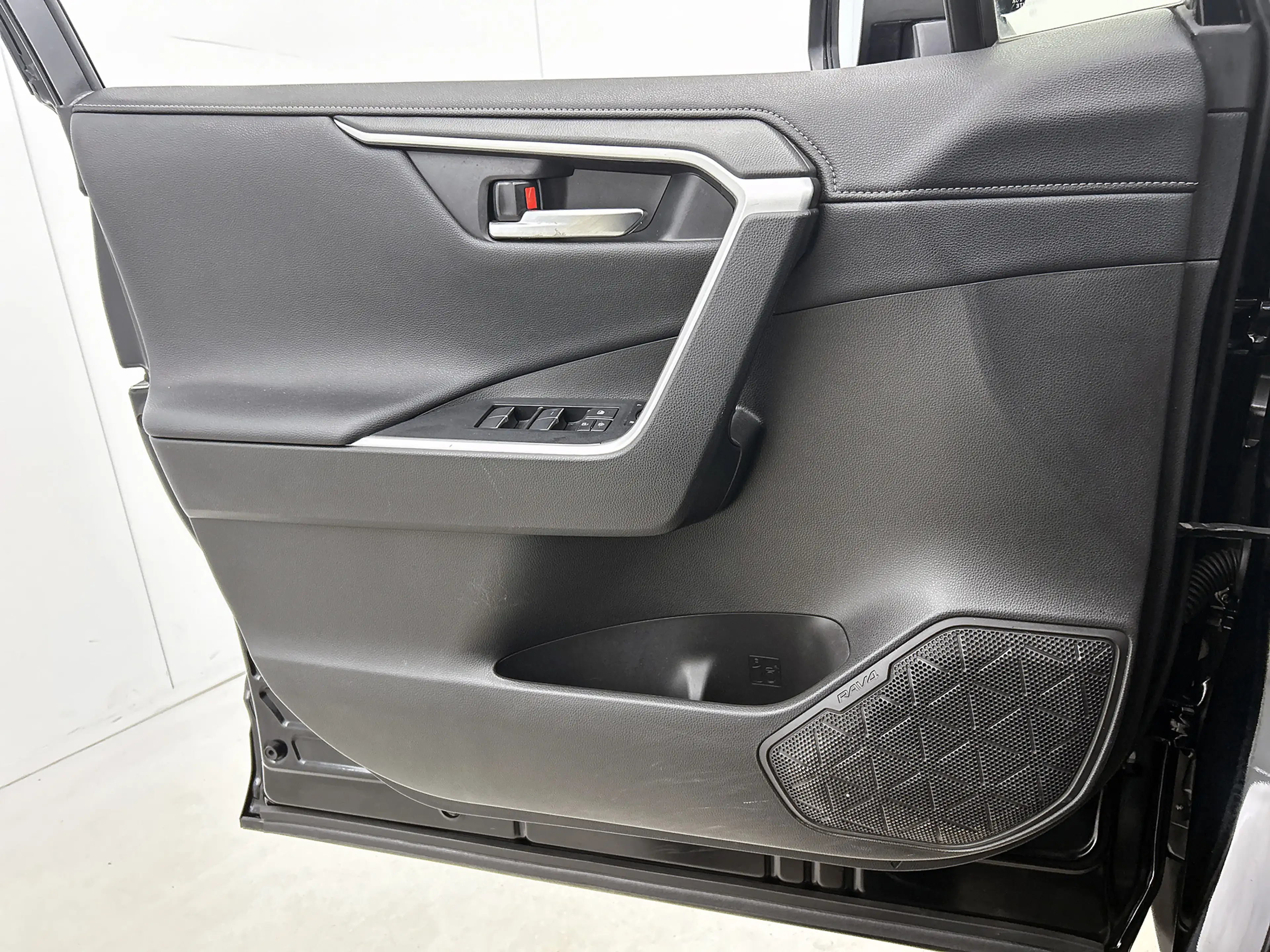 Toyota RAV 4 2.5 Hybrid Executive Camera, Stoelverwarming — photo 34
