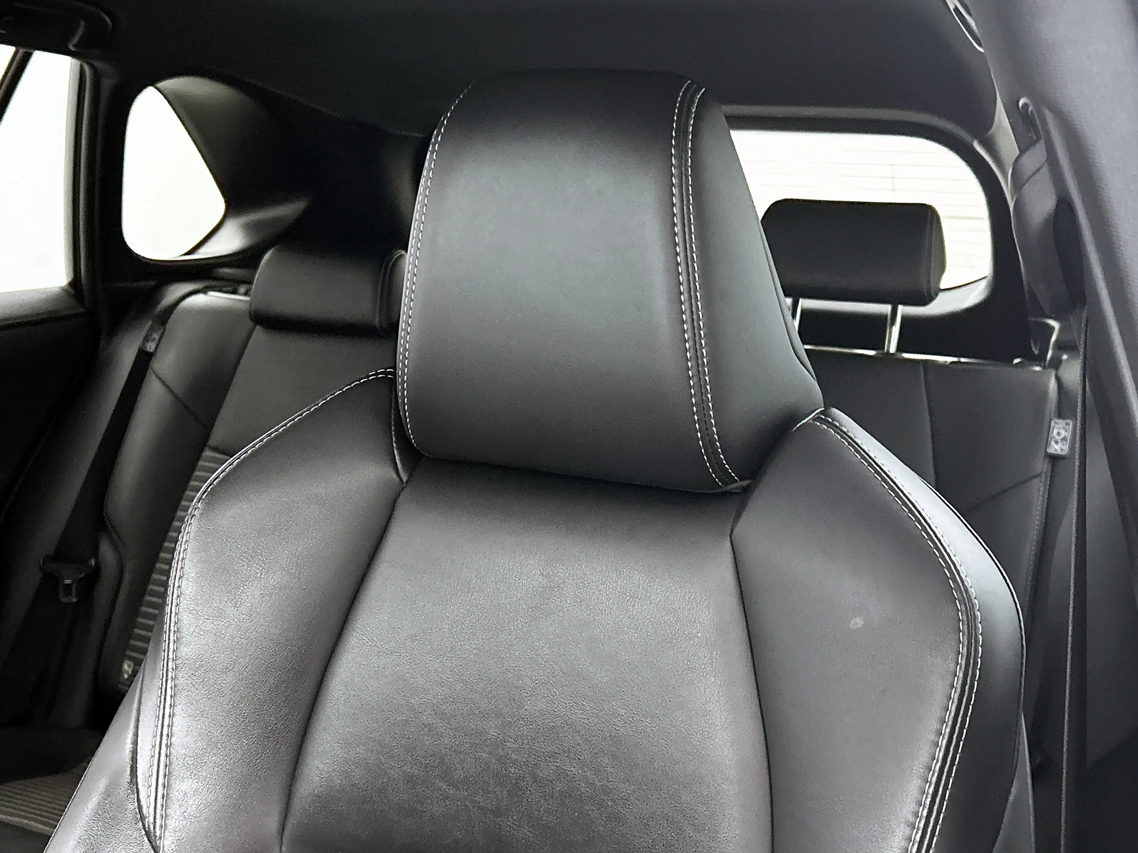 Toyota RAV 4 2.5 Hybrid Executive Camera, Stoelverwarming — photo 38