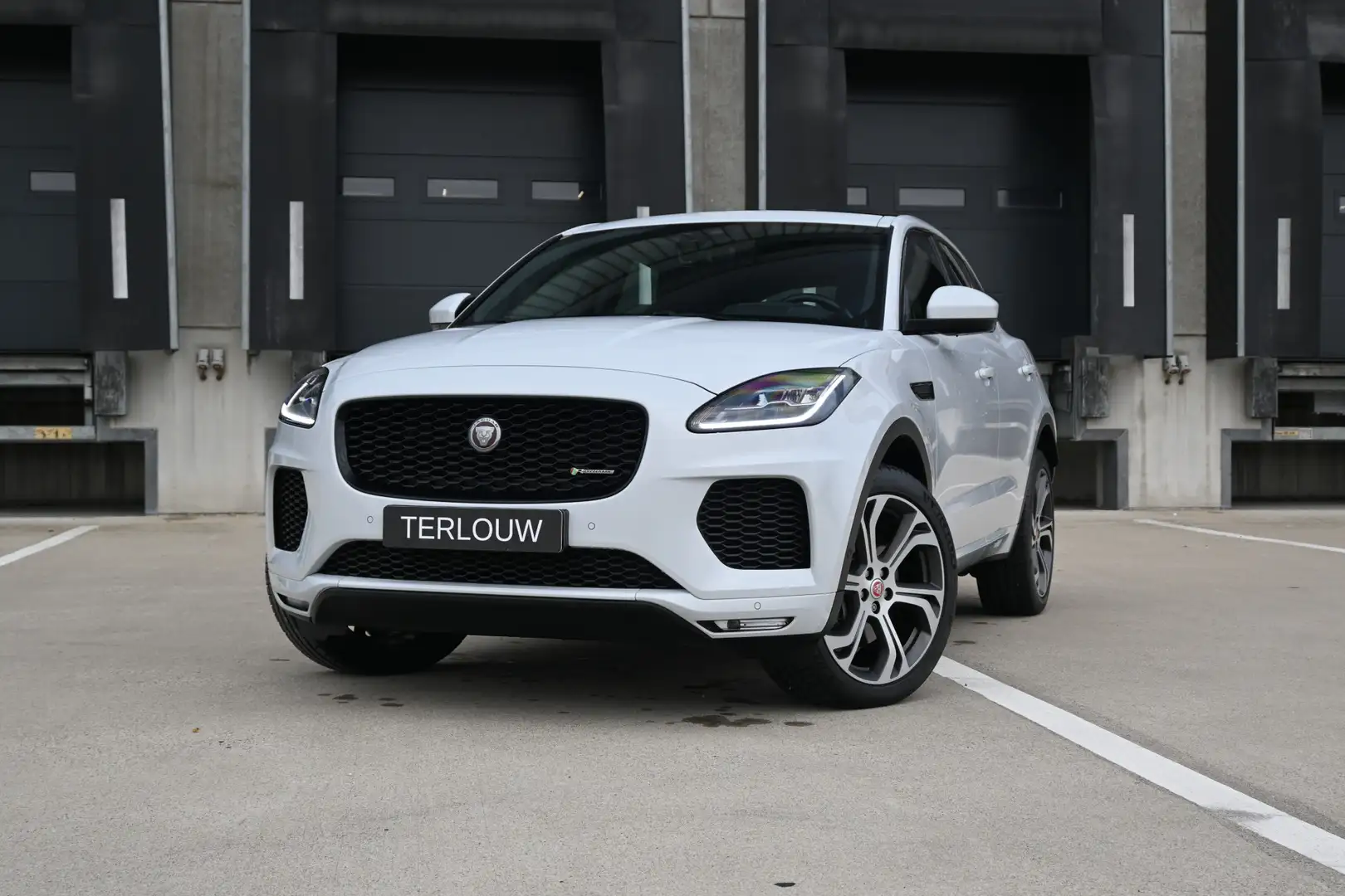 Jaguar E-Pace 2.0 P250 AWD First Edition Wit - 1