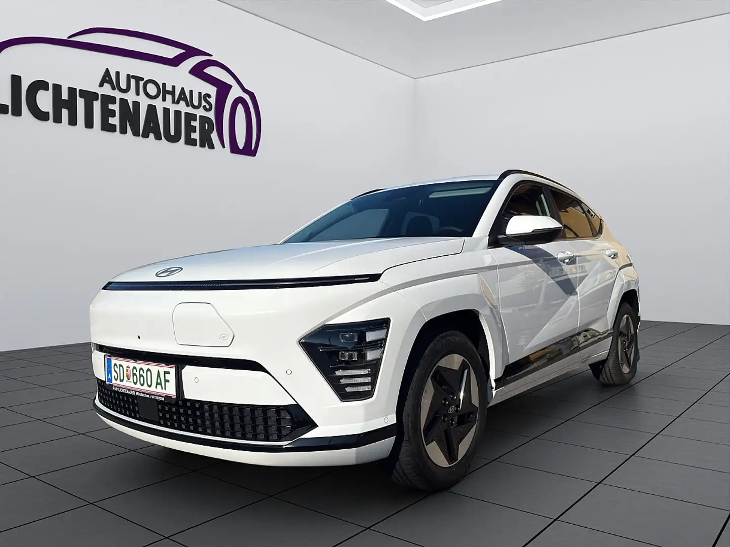 Hyundai KONA Kona Elektro 64,8kWh GO +Technik Paket, Vehicle... Weiß - 1