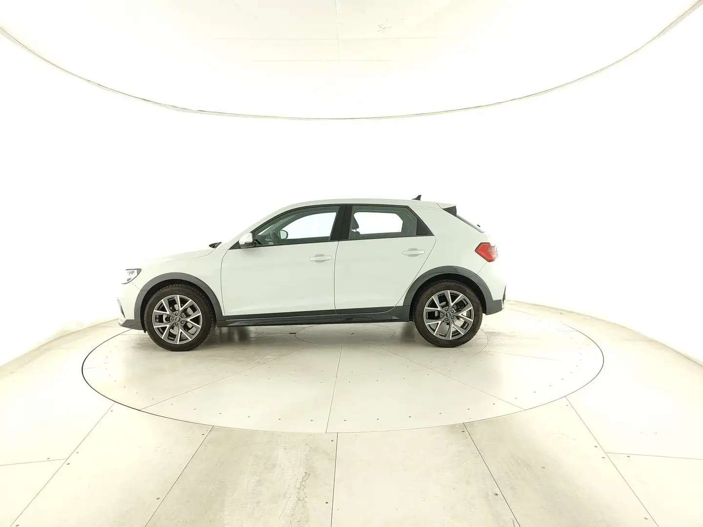 Audi A1 citycarver 30 TFSI S tronic Admired - CERCHI 17"+ Bianco - 2