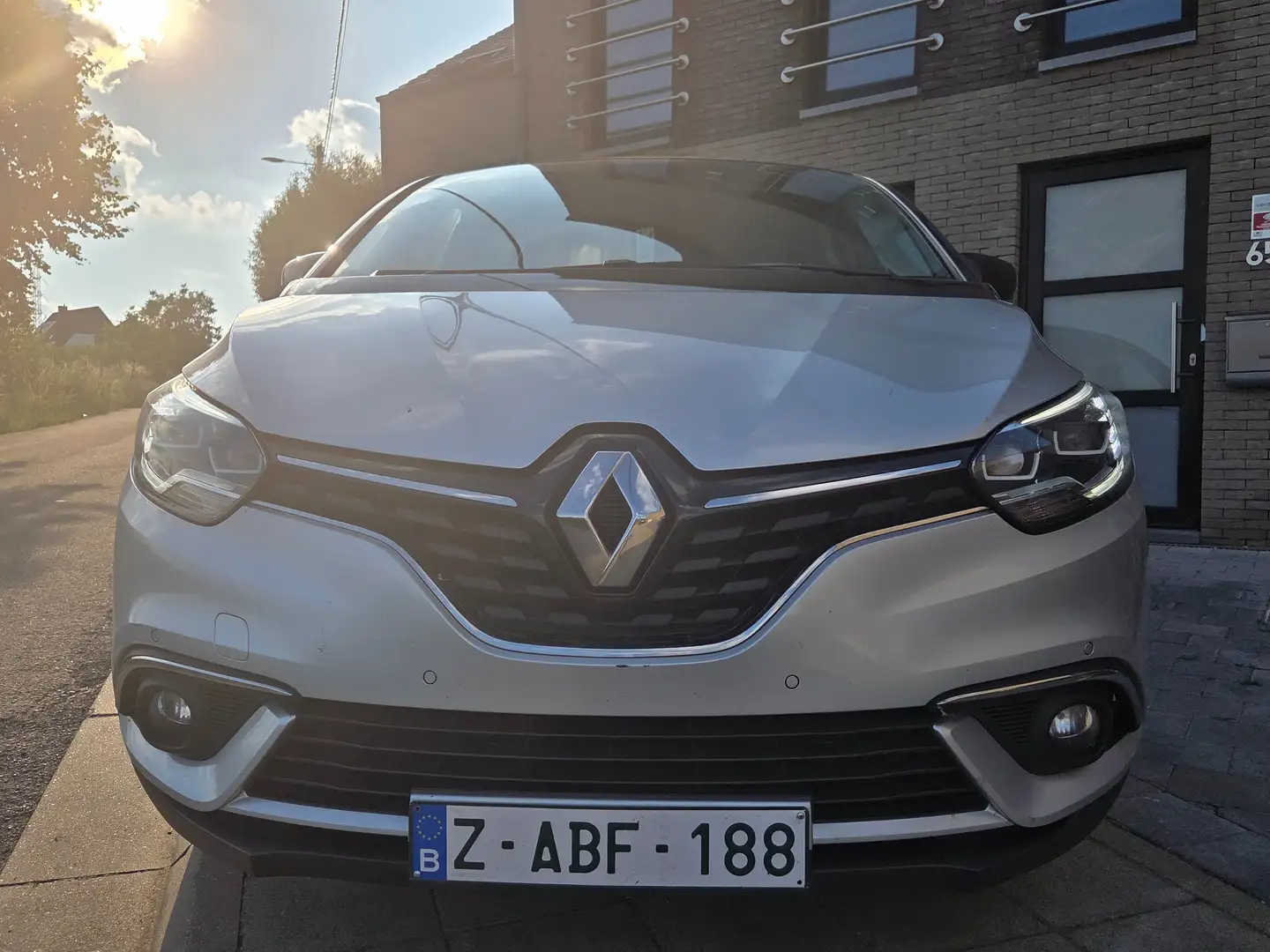 Renault Grand Scenic Grand Scénic 1.6 dCi Energy Initiale Paris Argent - 2