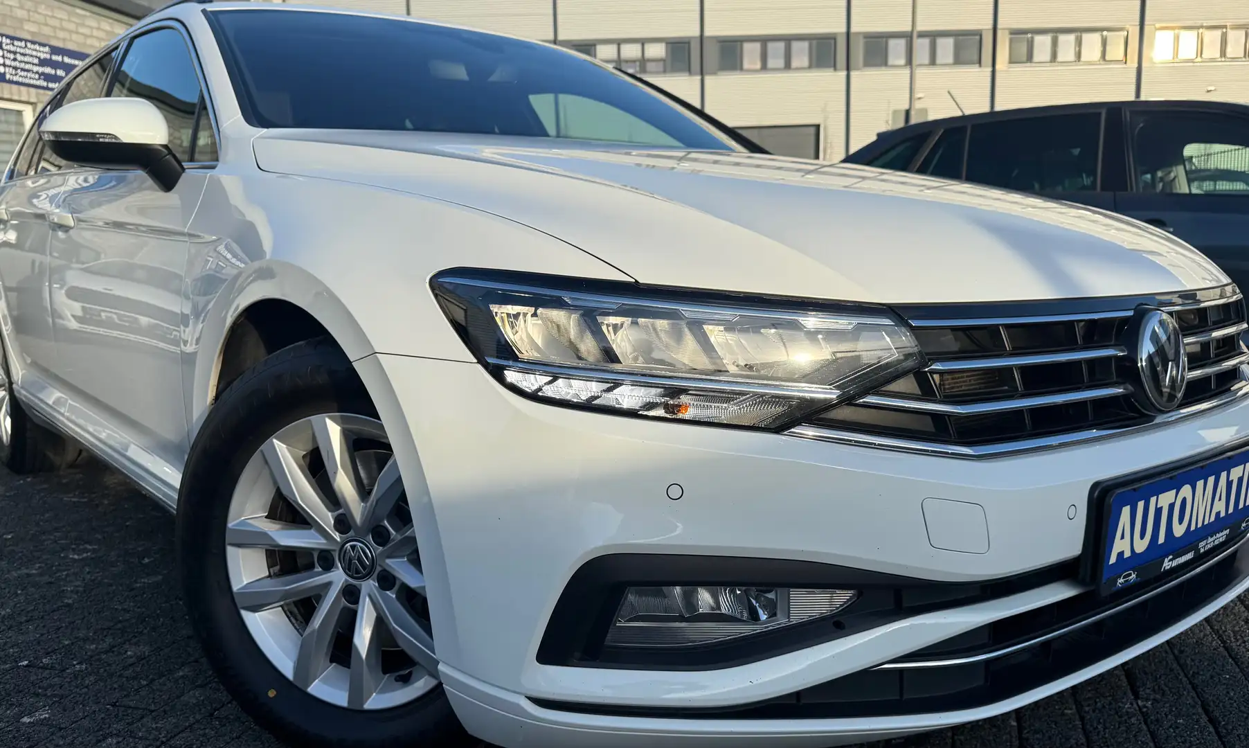 Volkswagen Passat Variant Business DSG ABSTANDSTEMPOM KAMERA DIGITALER TACHO Weiß - 1