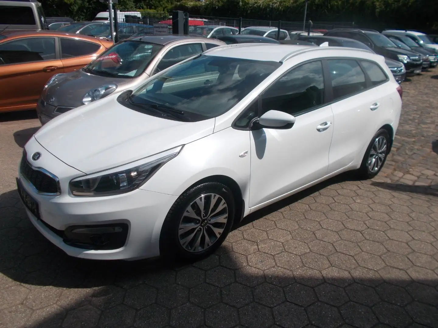 Kia Ceed SW / cee'd SW Navi Klima Alufelgen Weiß - 1