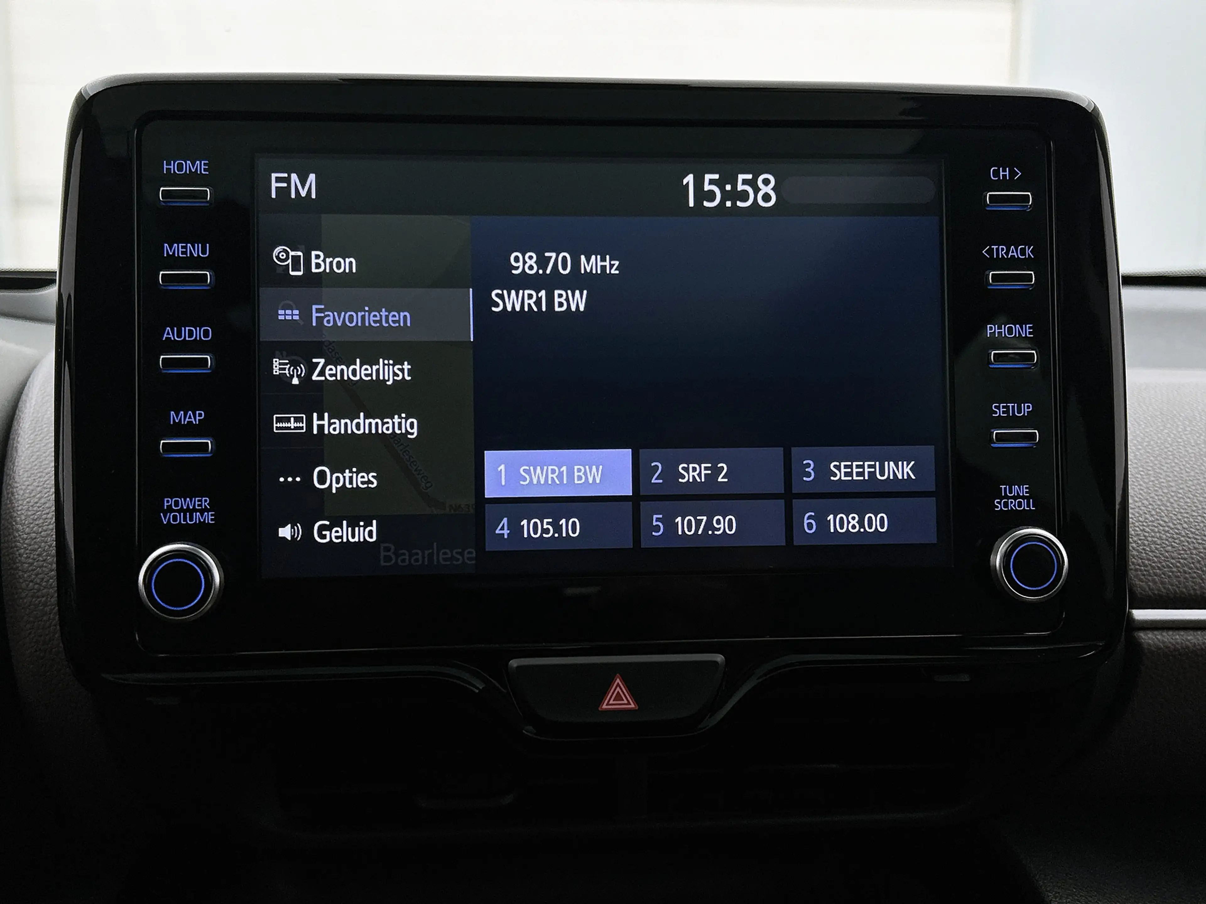 Toyota Yaris Cross 1.5 Hybrid Executive — photo 9