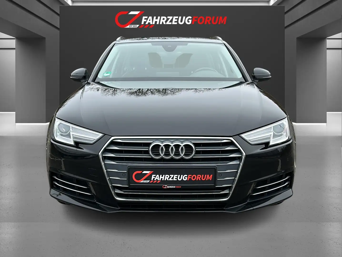Audi A4 2.0 TDI sport S-tronic*APS Plus*Xenon-Plus Zwart - 1