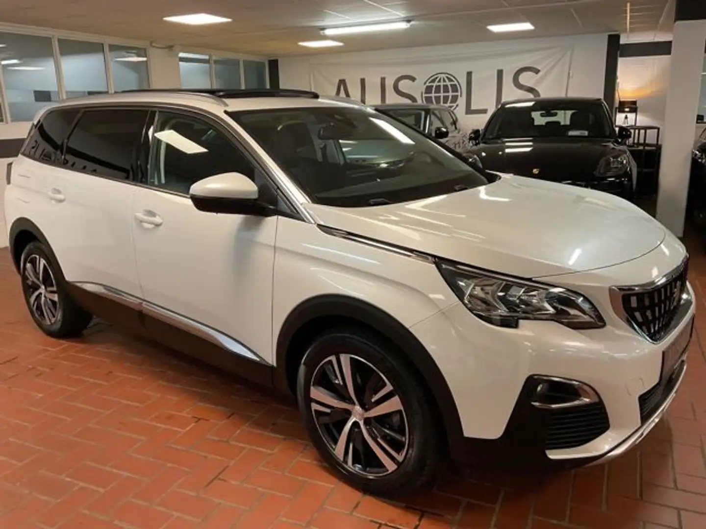 Peugeot 5008 Allure EAT 8 Navi,AHK,Panoramadach,Kamera Weiß - 2