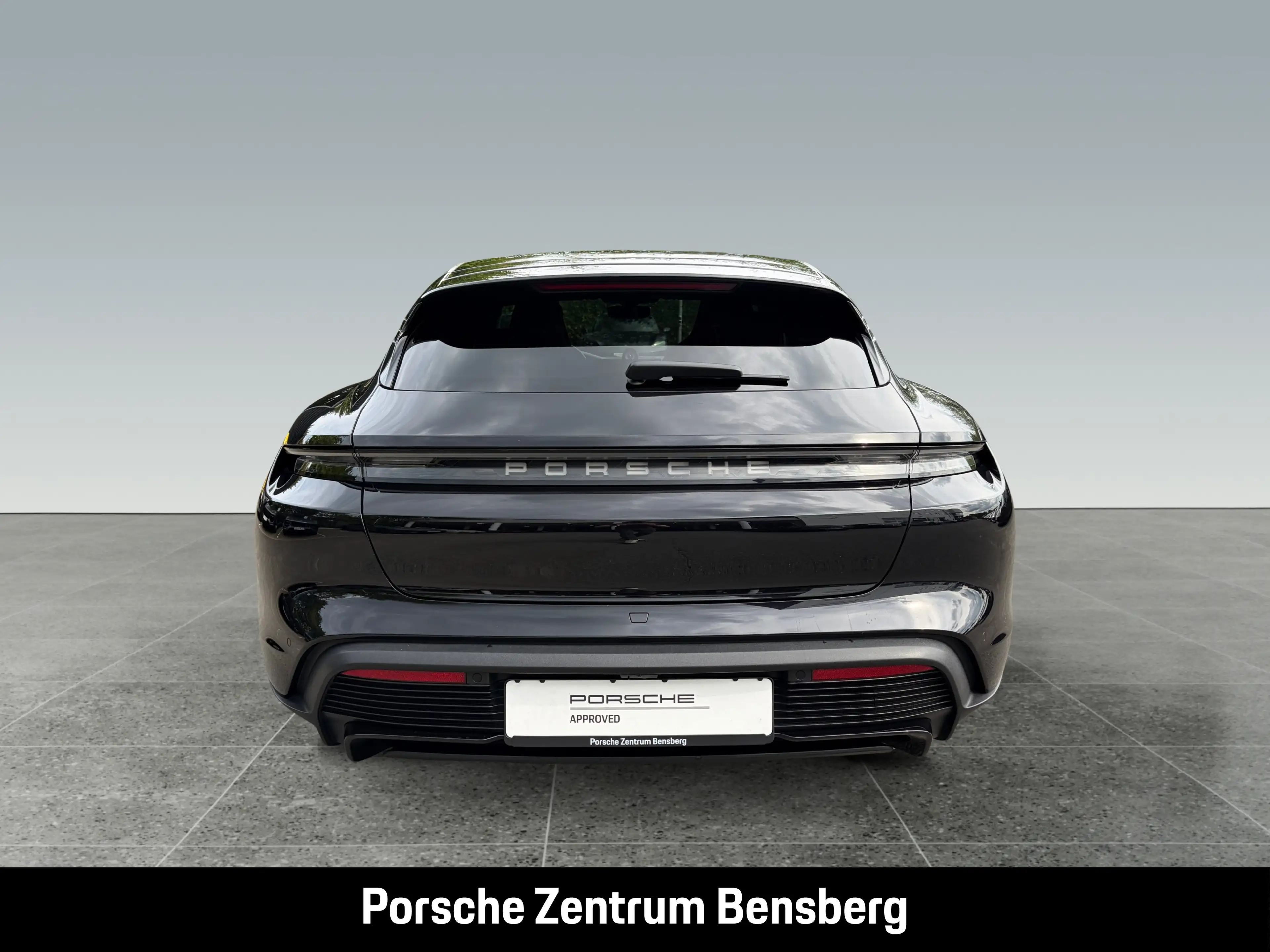 Porsche Taycan Turbo Sport Turismo — photo 8