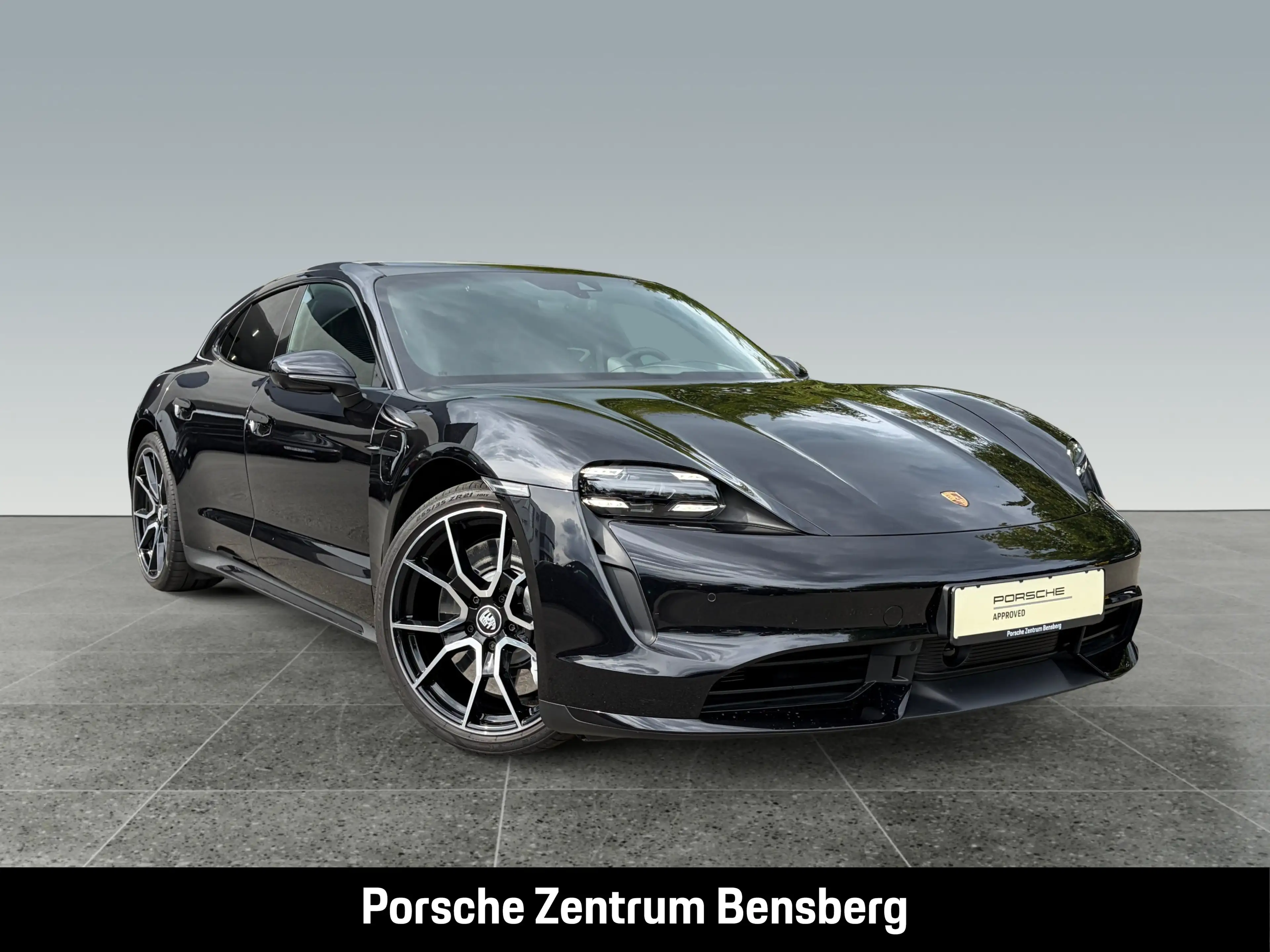 Porsche Taycan Turbo Sport Turismo — photo 6